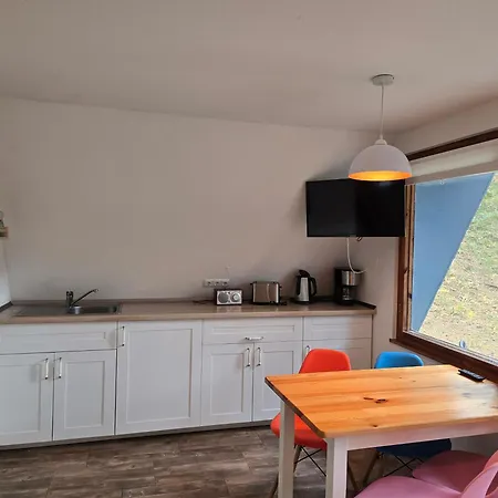Finnhütte mit Kiefernblick, ein Ort für friedliche Urlaubsmomente am Meer - Max Trassenheide